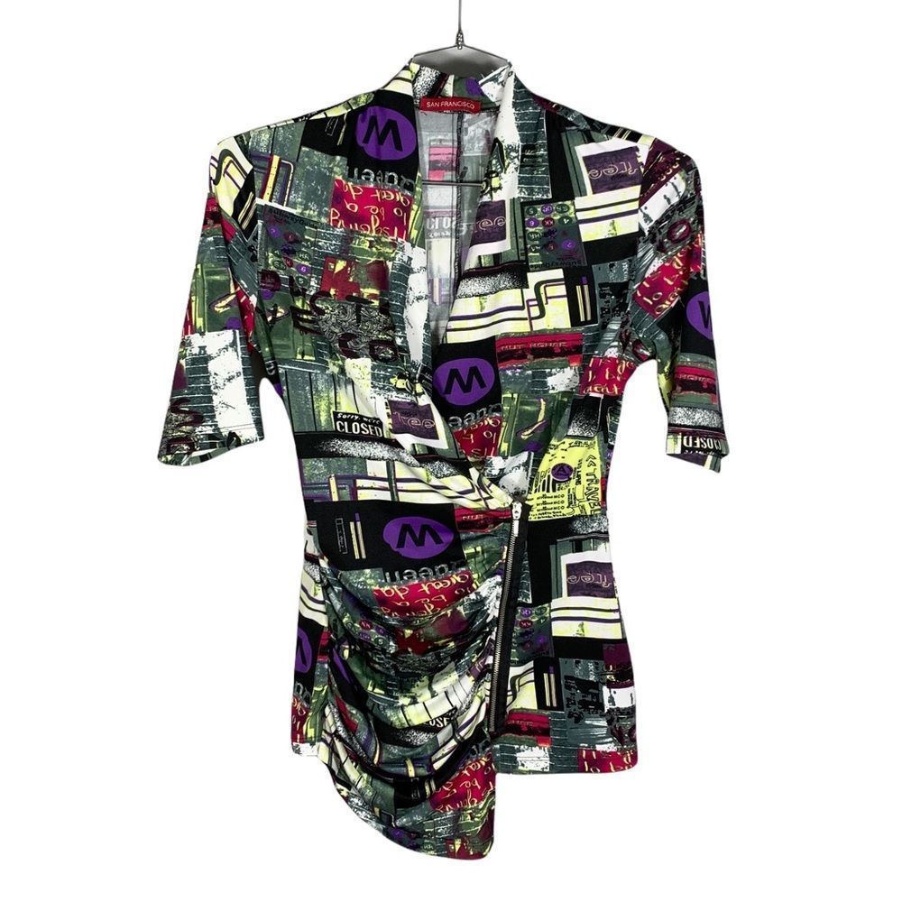 🌟 San Francisco Graphic Print Shortsleeve Faux Wrap Zipper Shirt Size M